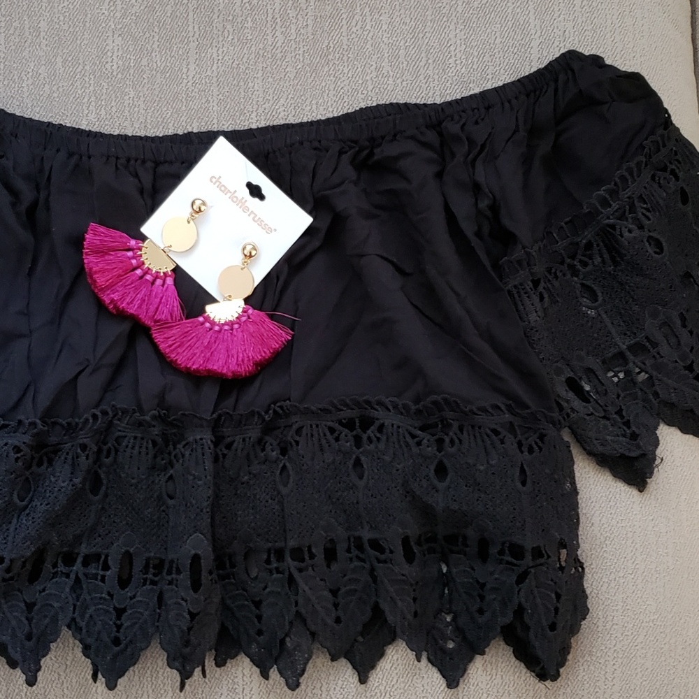Black Off the shoulder top